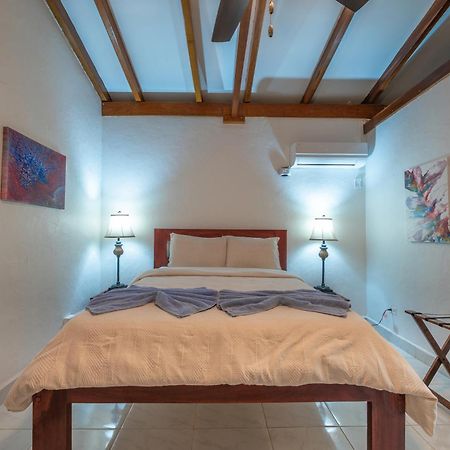 Parrot Cove Lodge Hopkins Dış mekan fotoğraf