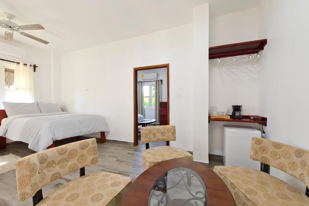 Parrot Cove Lodge Hopkins Dış mekan fotoğraf