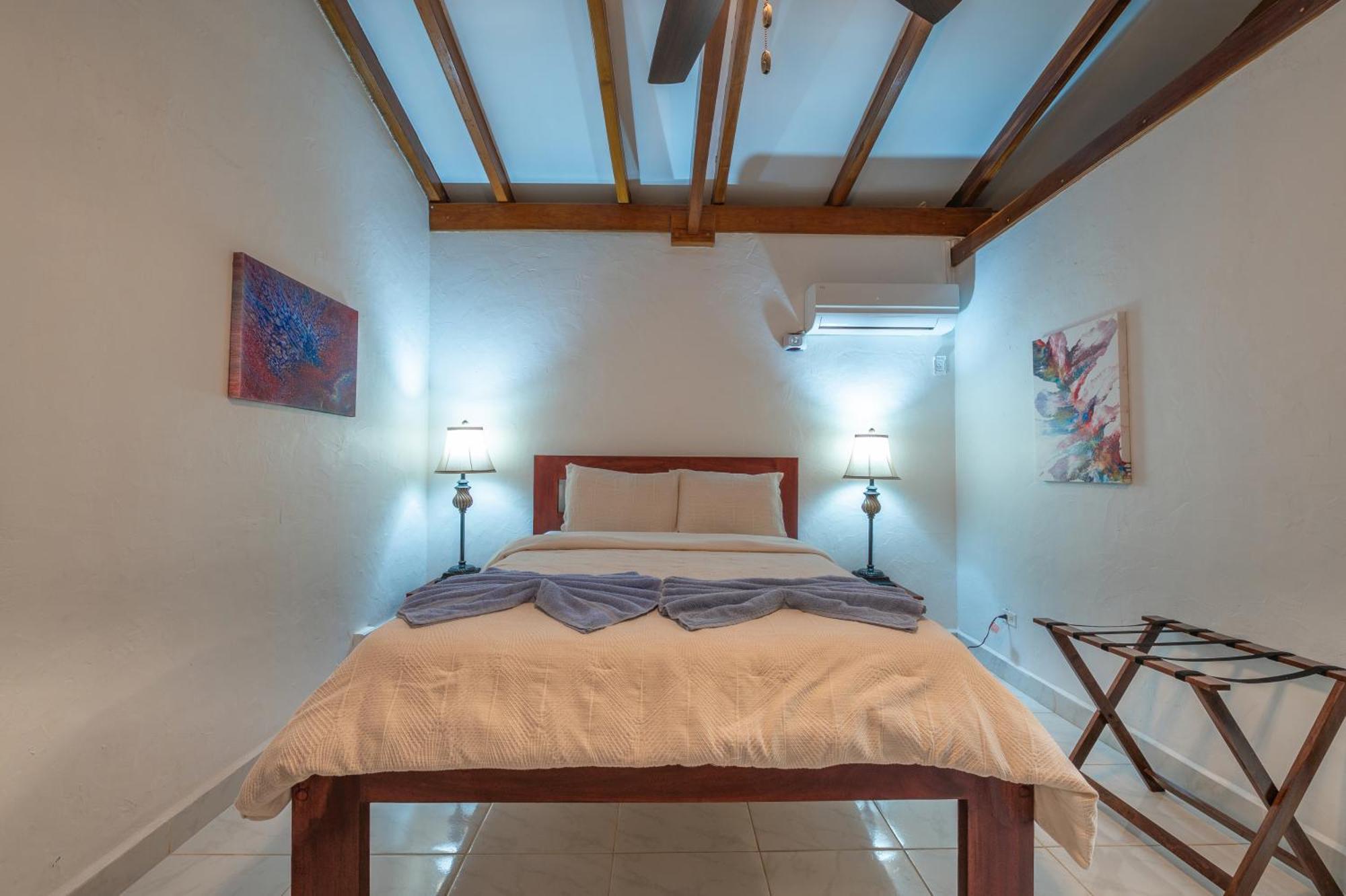 Parrot Cove Lodge Hopkins Dış mekan fotoğraf